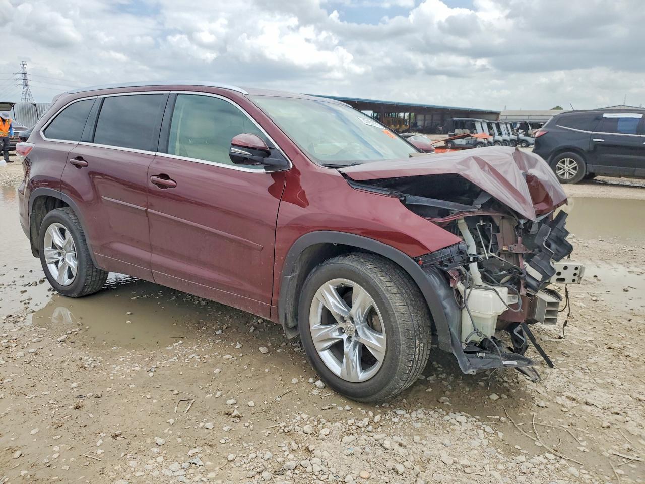 TOYOTA HIGHLANDER