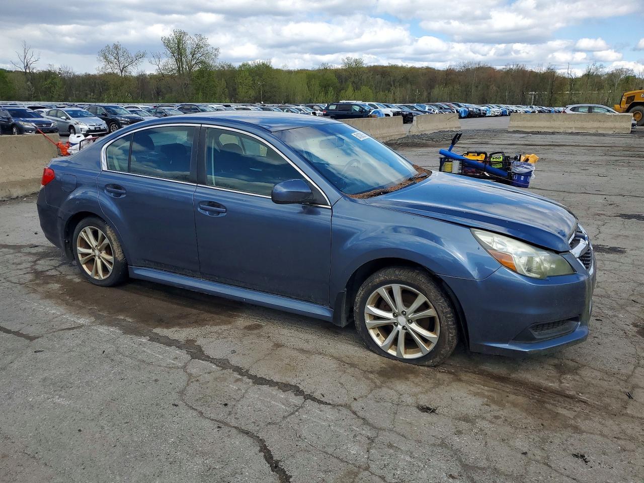 2013 SUBARU LEGACY — фото 4