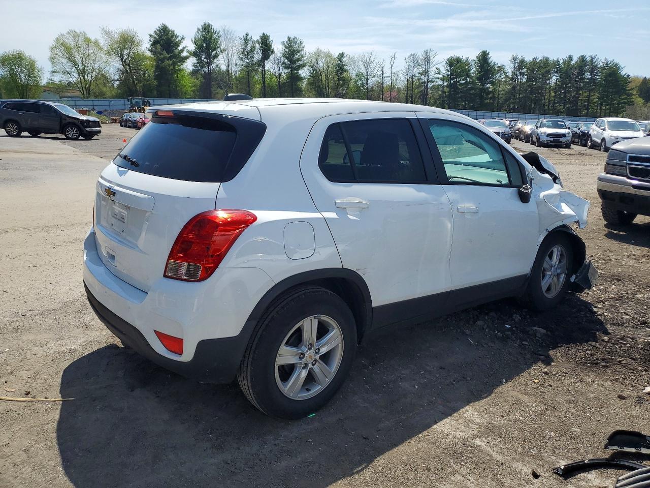 CHEVROLET TRAX