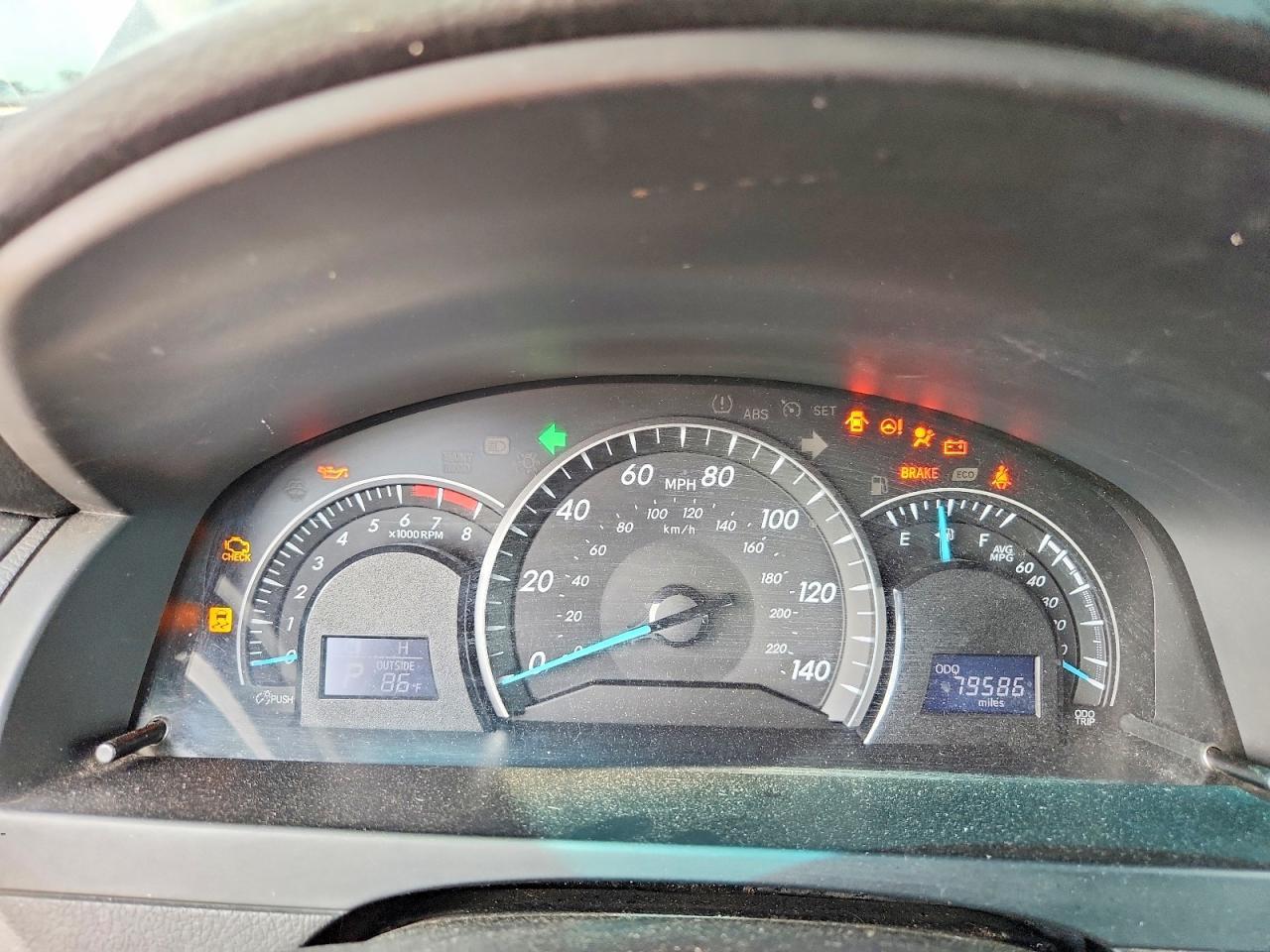 TOYOTA CAMRY