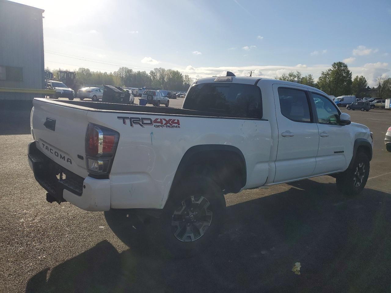 TOYOTA TACOMA