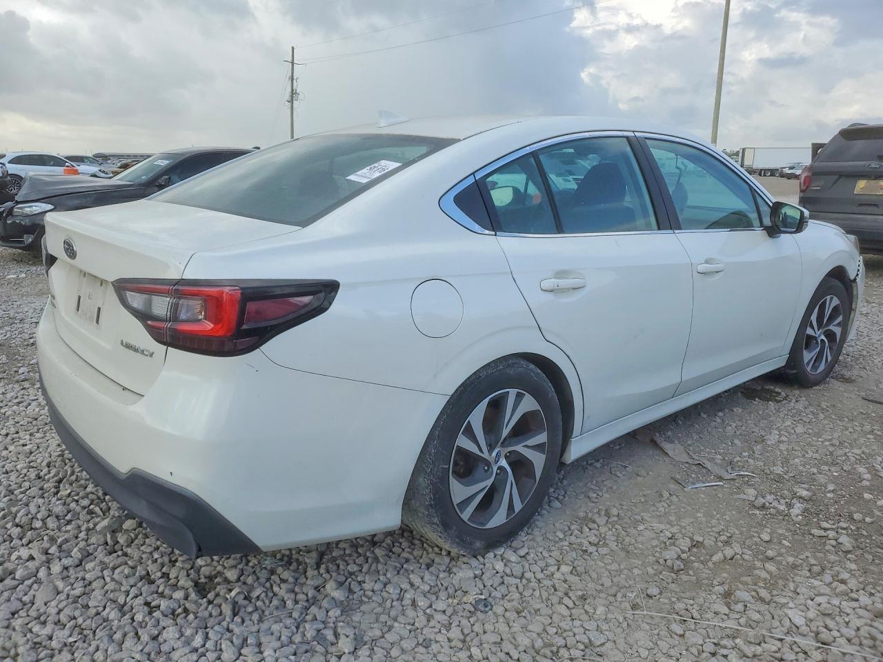 2020 SUBARU LEGACY — фото 3
