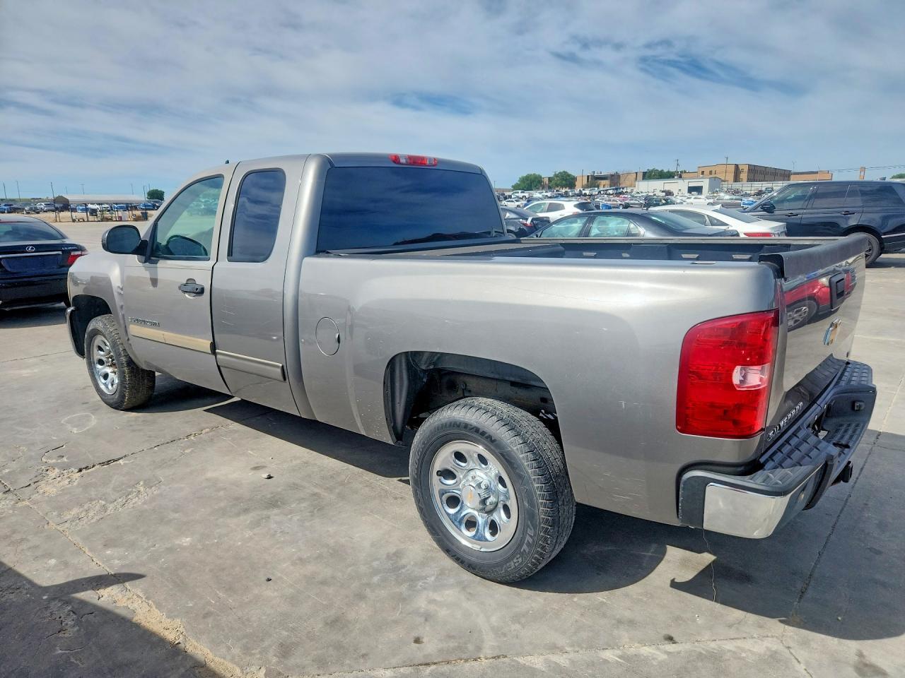 CHEVROLET SILVERADO