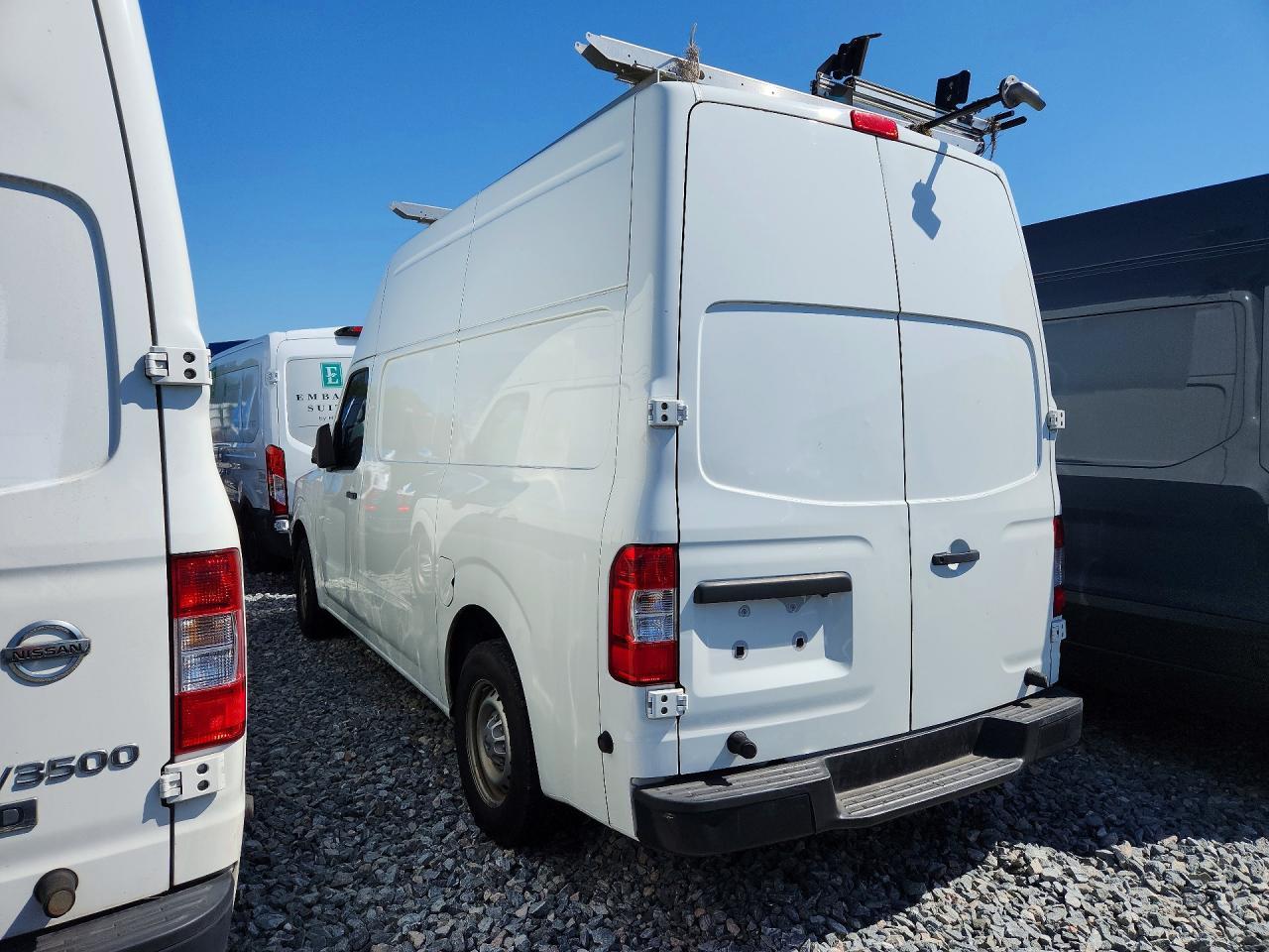 2021 NISSAN NV2500 — фото 2