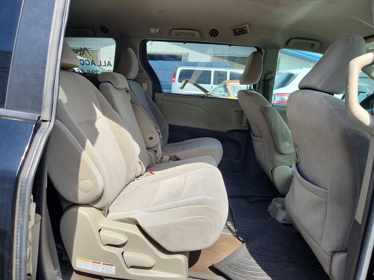 TOYOTA SIENNA