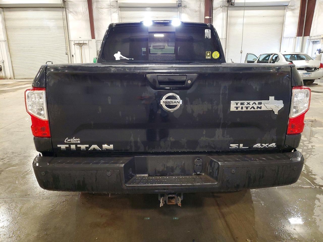 2017 NISSAN TITAN — фото 6