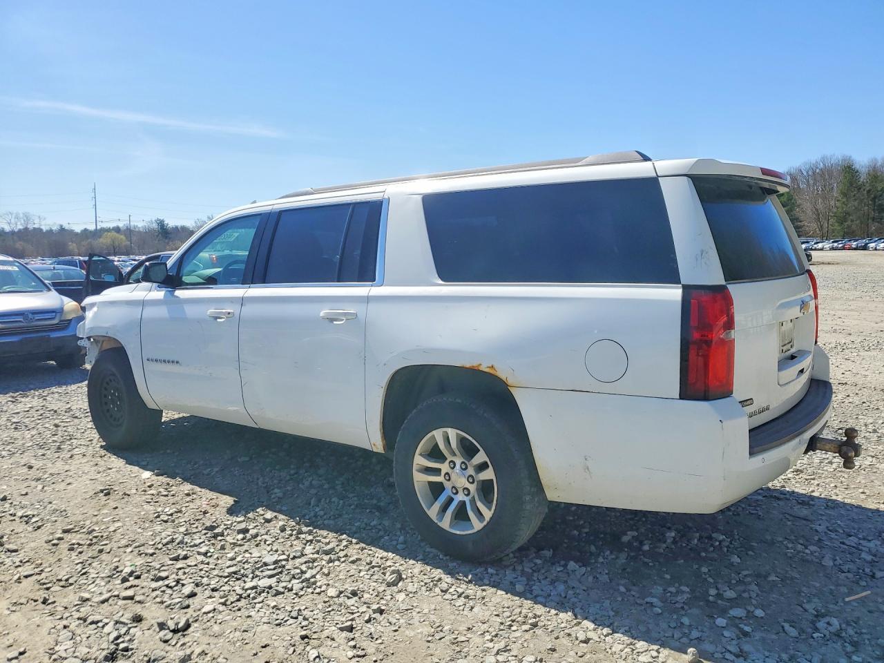2016 CHEVROLET SUBURBAN — фото 2