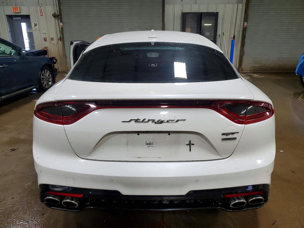 2020 KIA STINGER — фото 6