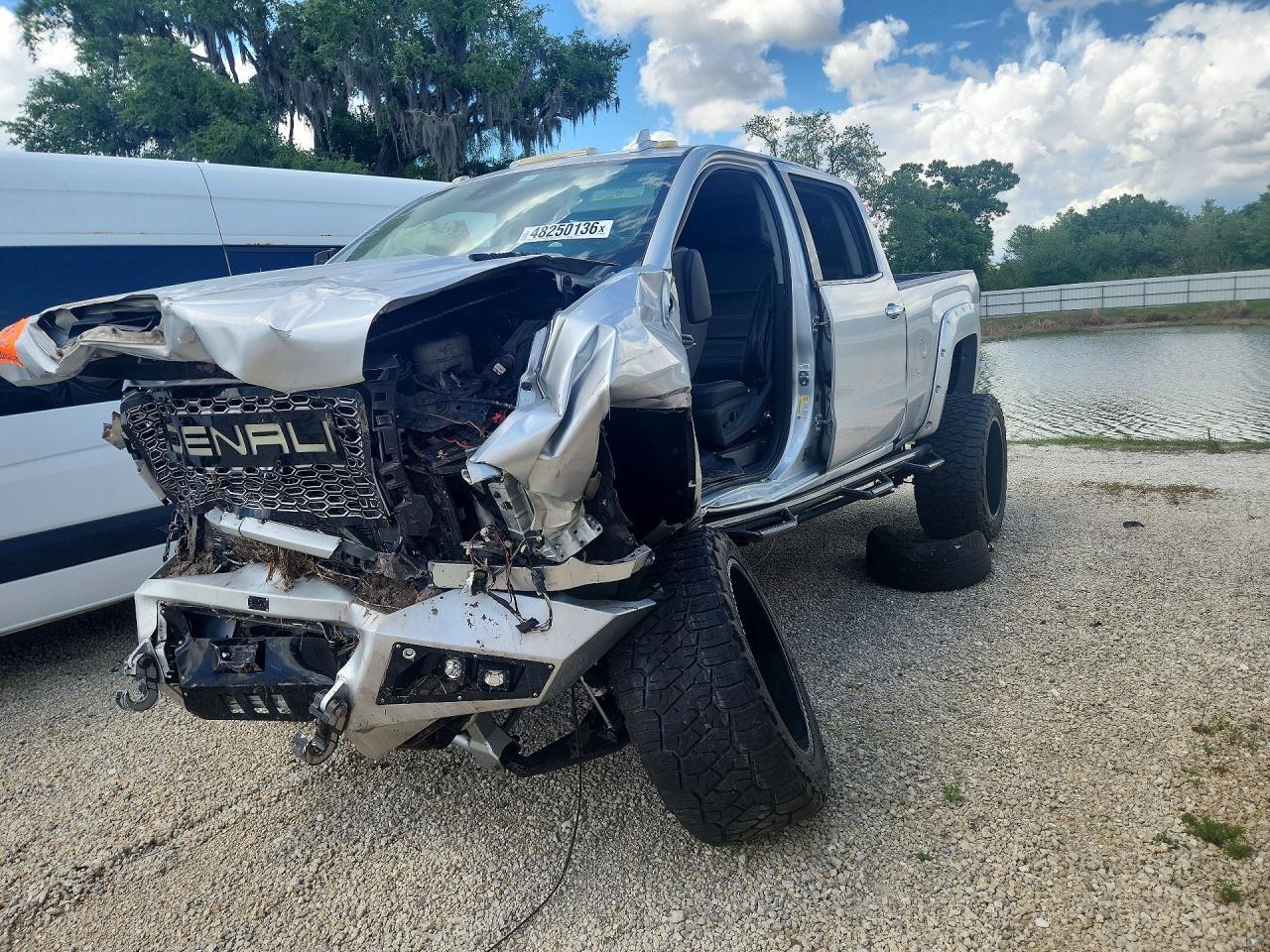GMC SIERRA