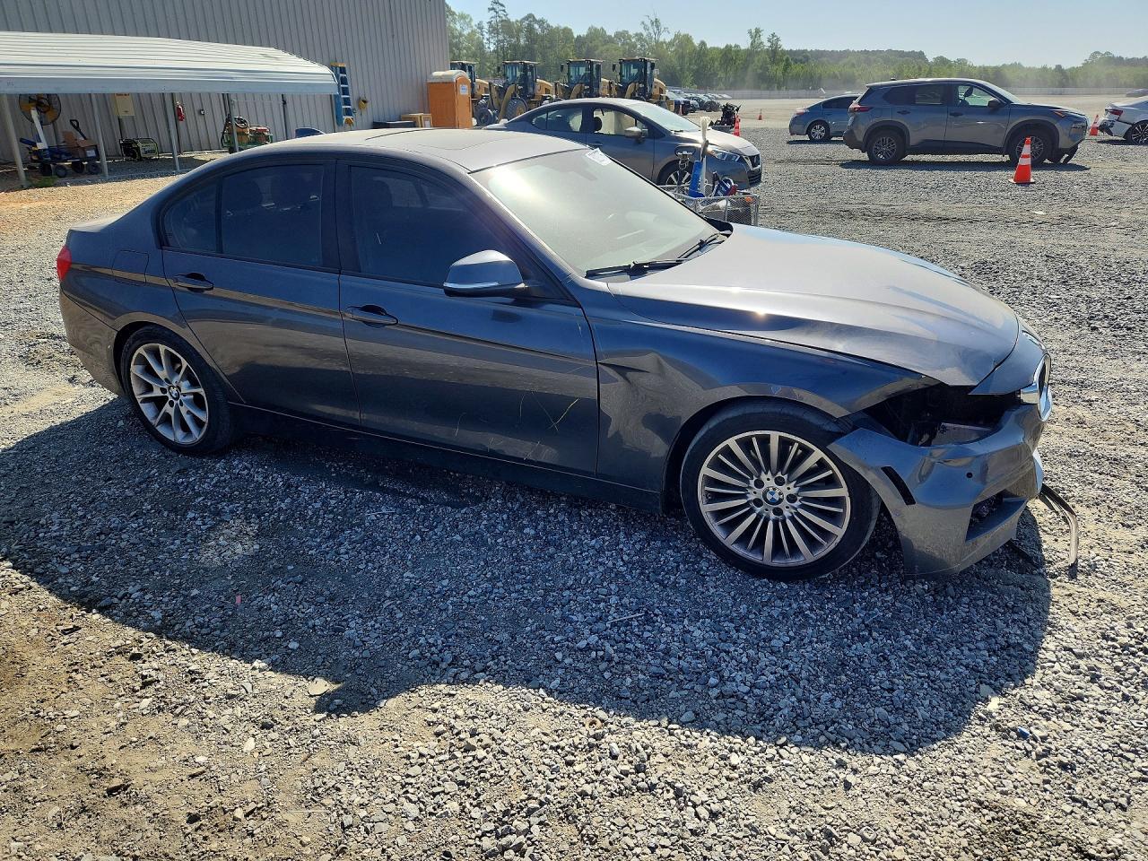 2014 BMW 3 SERIES — фото 4