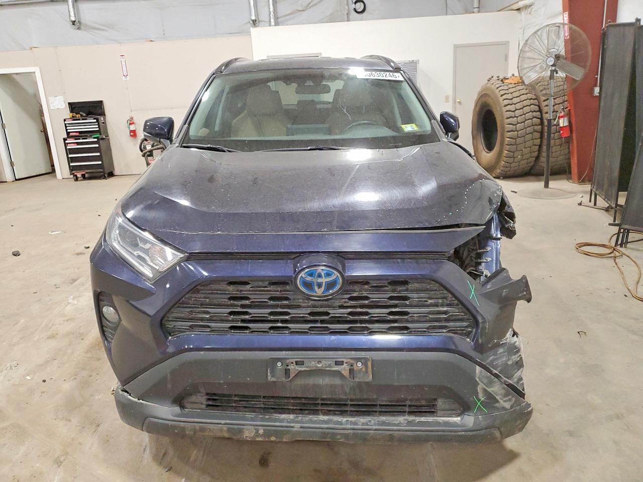 2020 TOYOTA RAV4 HYBRID — фото 5