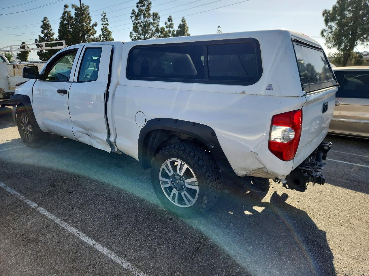 2016 TOYOTA TUNDRA — фото 2