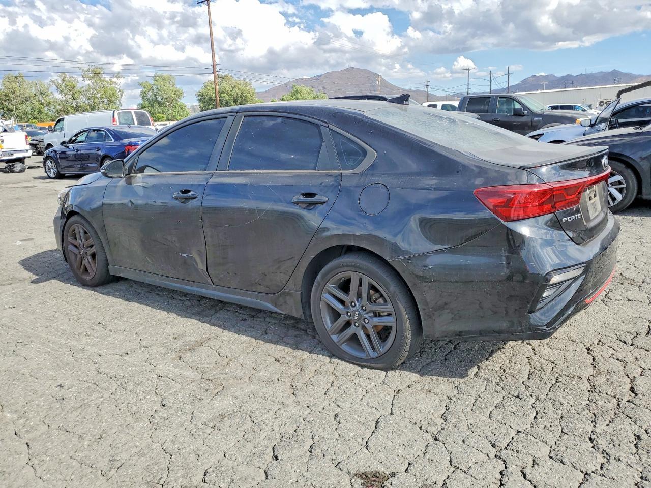 2020 KIA FORTE — фото 2