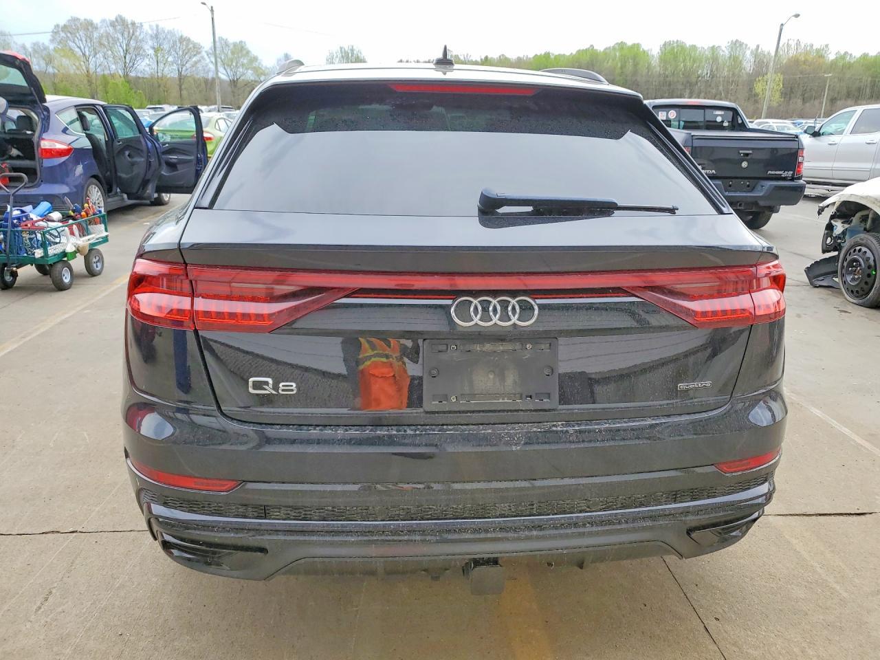 2019 AUDI Q8 — фото 6