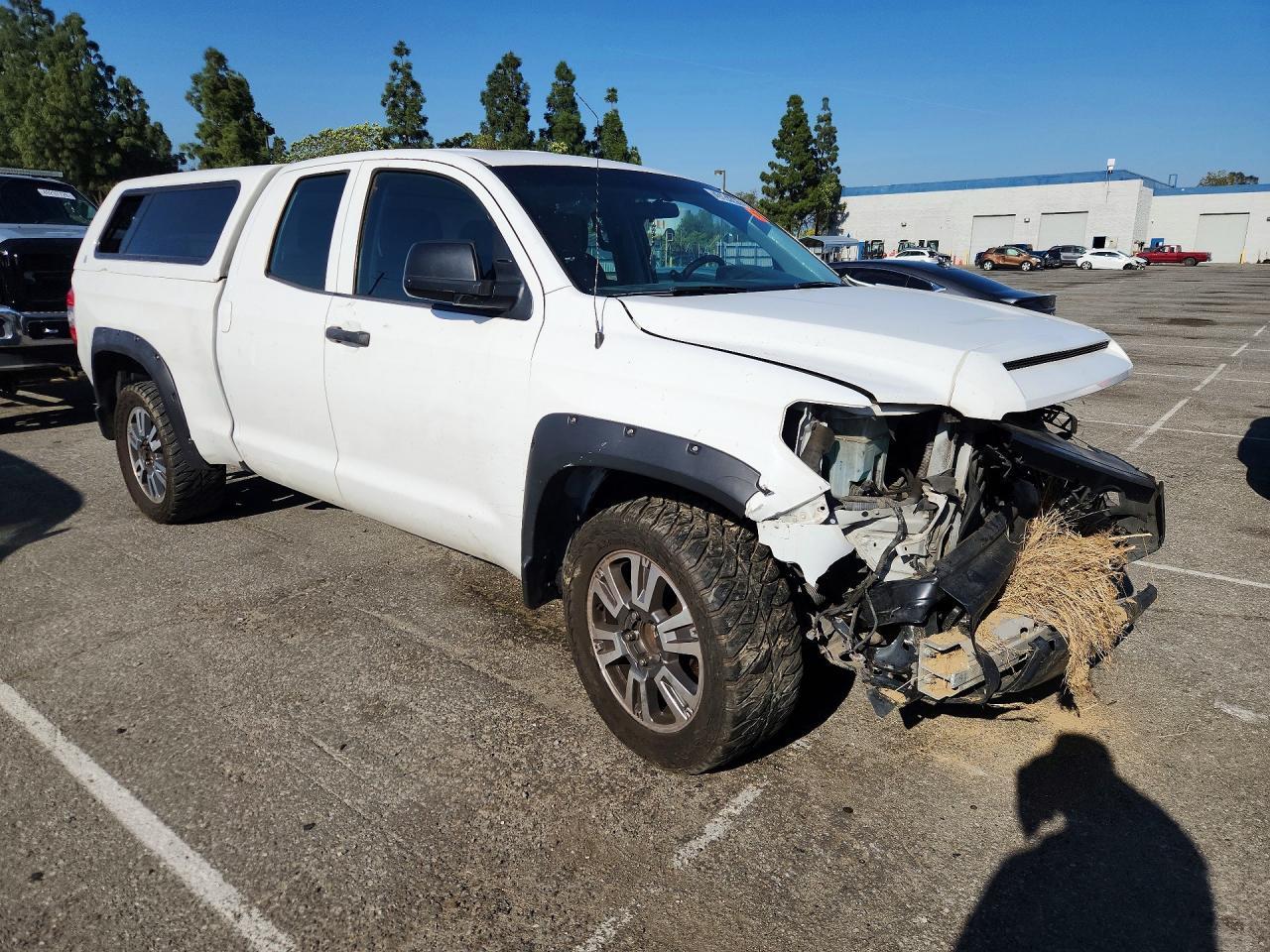 2016 TOYOTA TUNDRA — фото 4