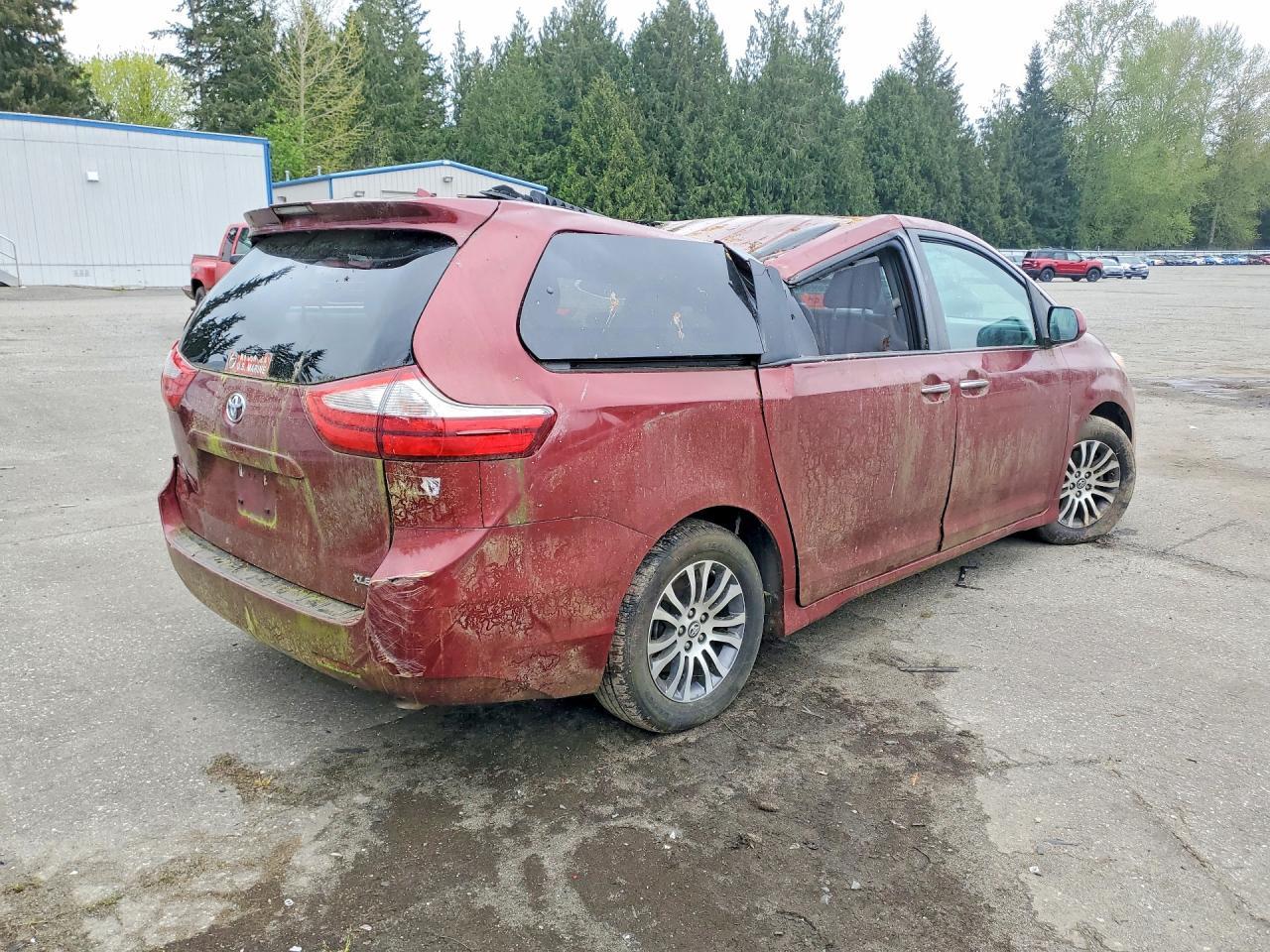 2019 TOYOTA SIENNA — фото 3