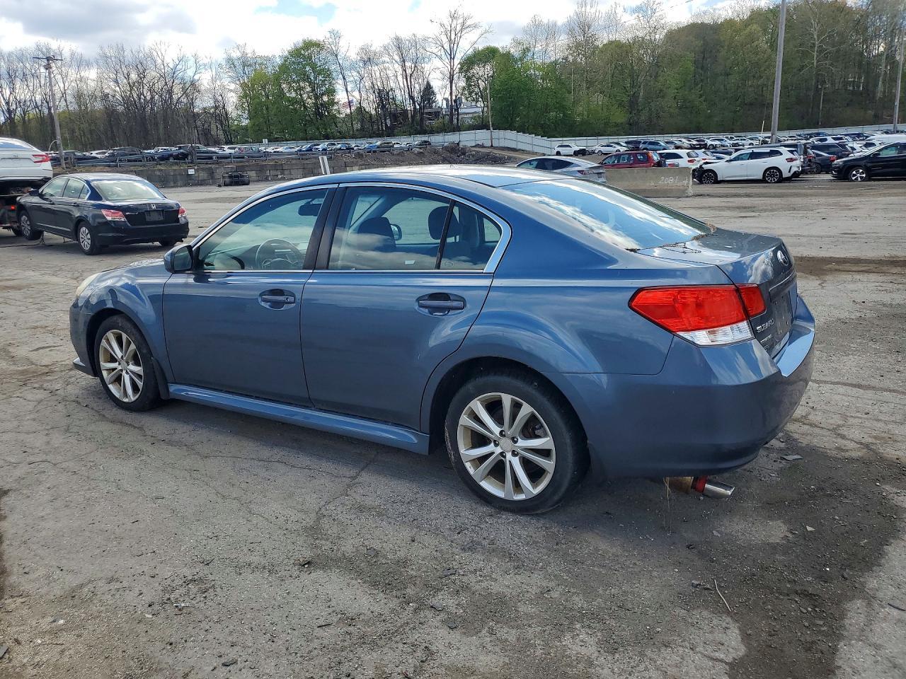 2013 SUBARU LEGACY — фото 2