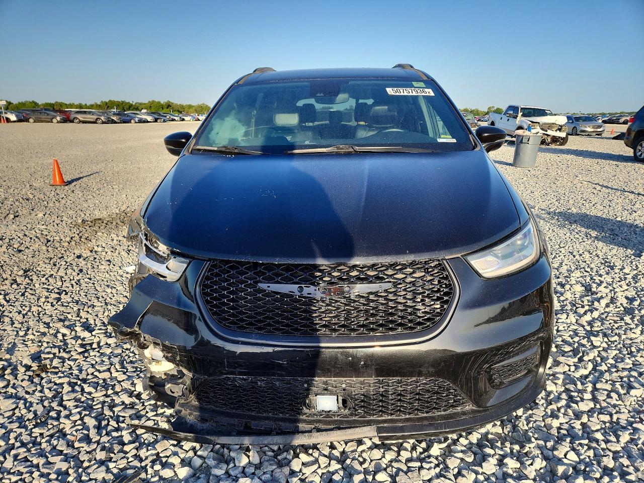 CHRYSLER PACIFICA