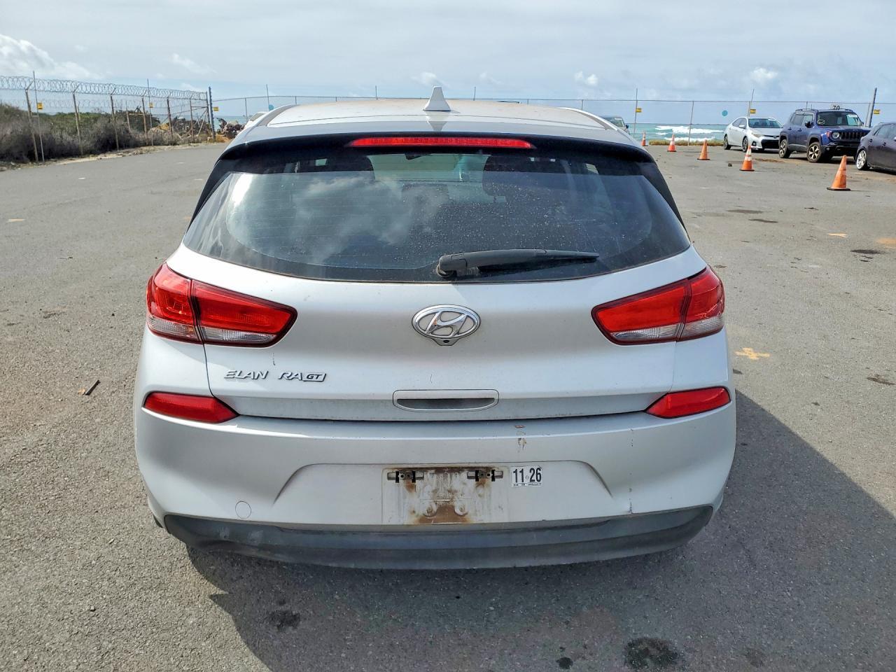 2018 HYUNDAI ELANTRA — фото 6