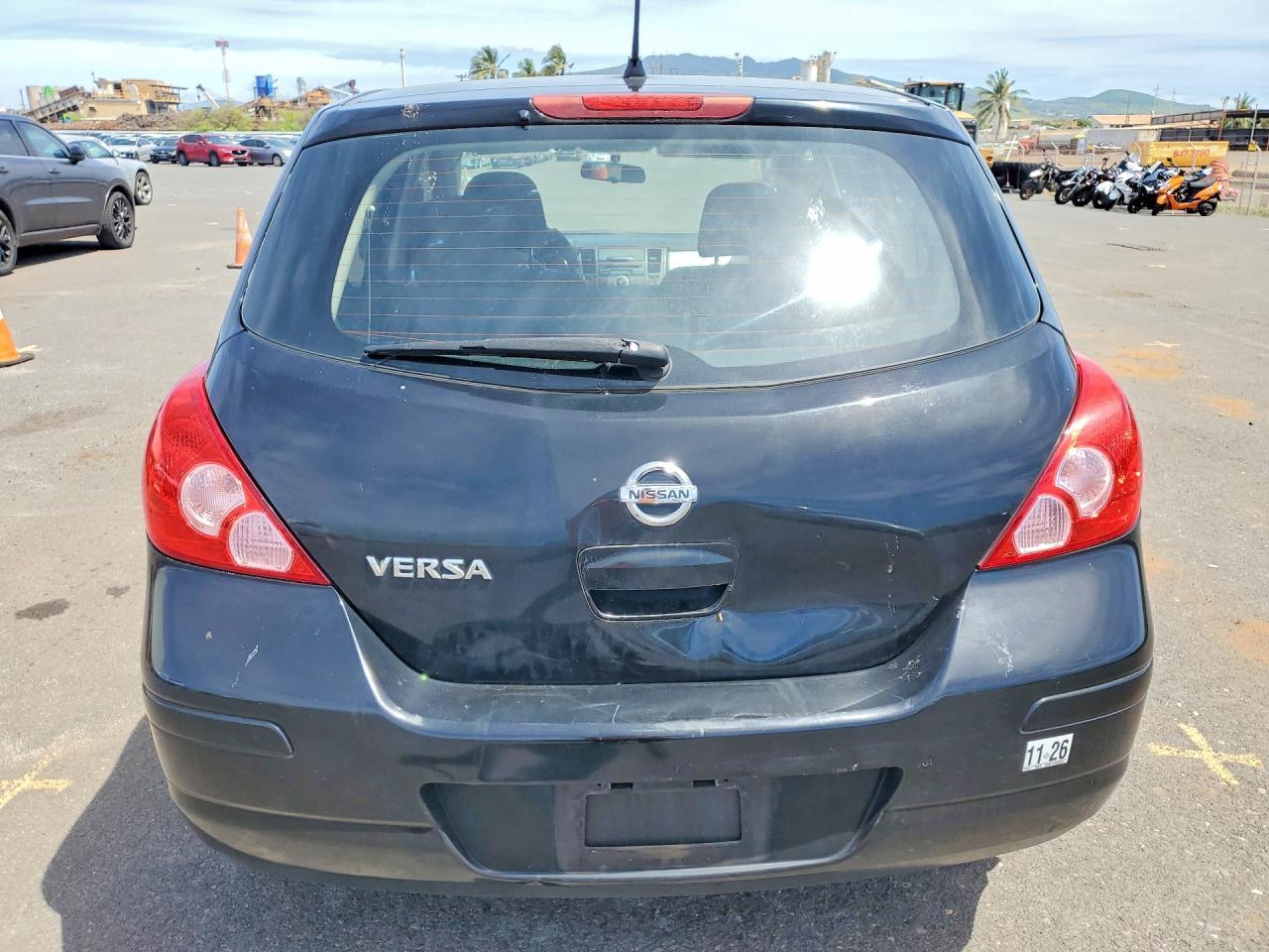 NISSAN VERSA