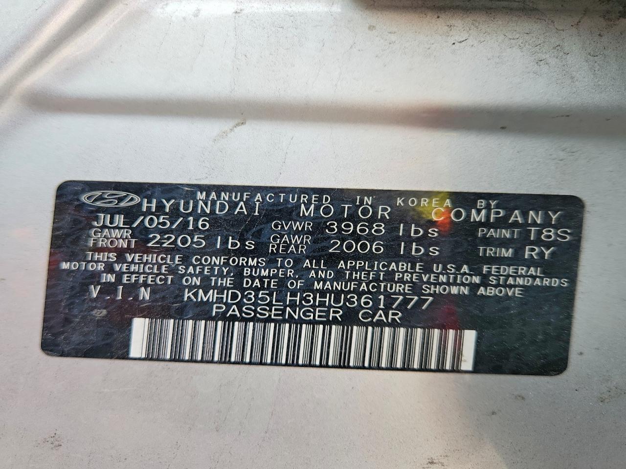 HYUNDAI ELANTRA