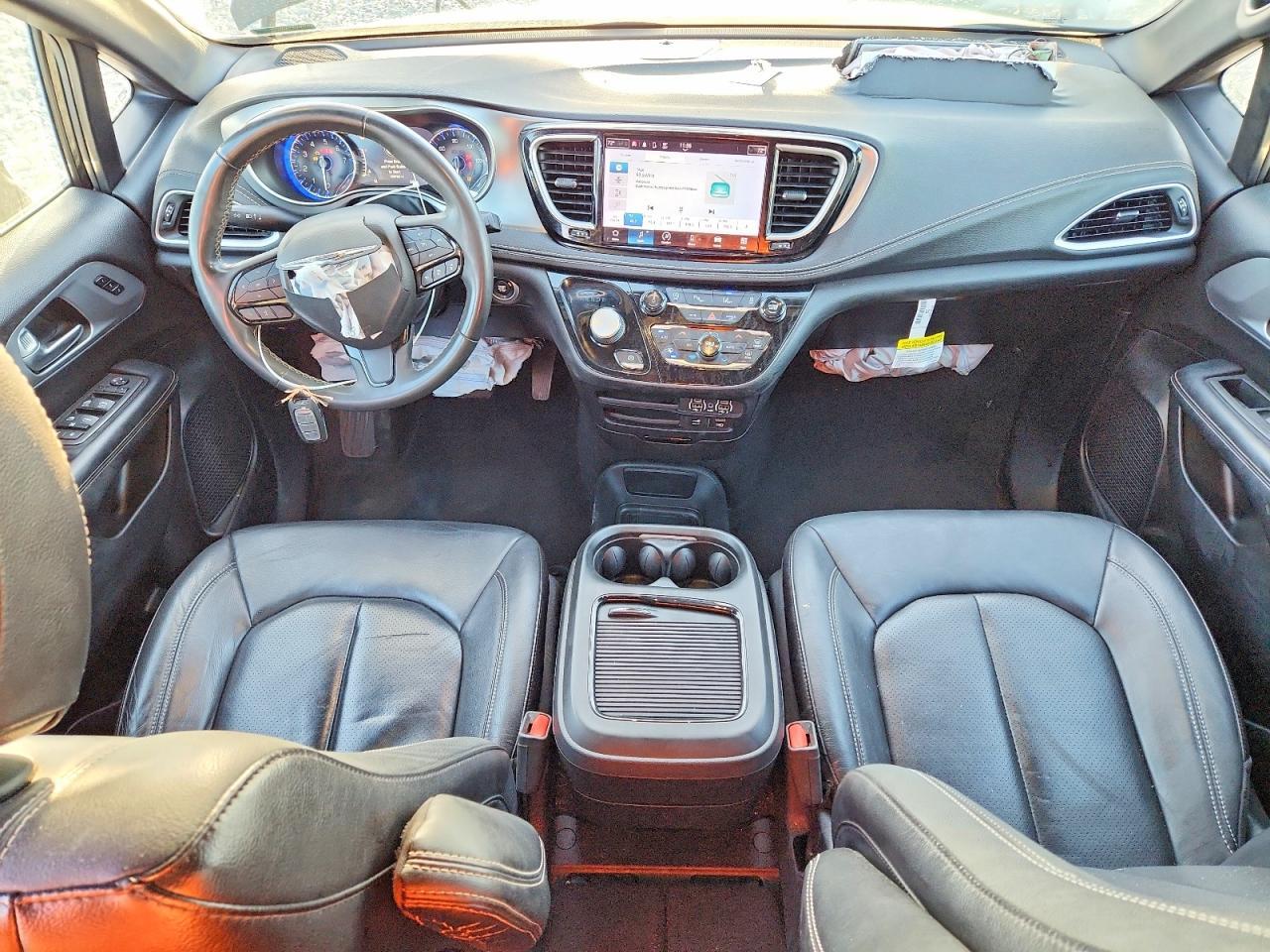 CHRYSLER PACIFICA