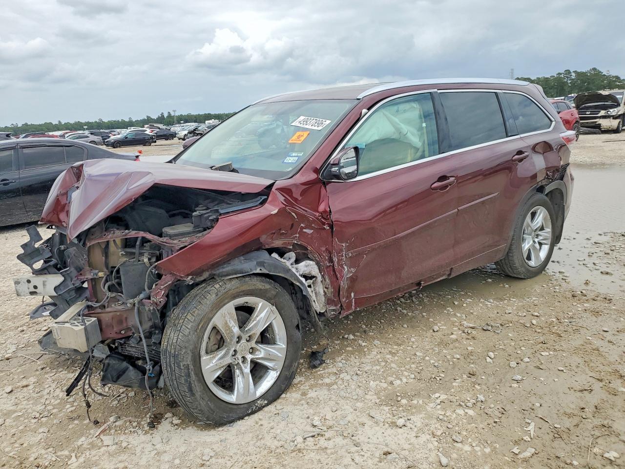 TOYOTA HIGHLANDER