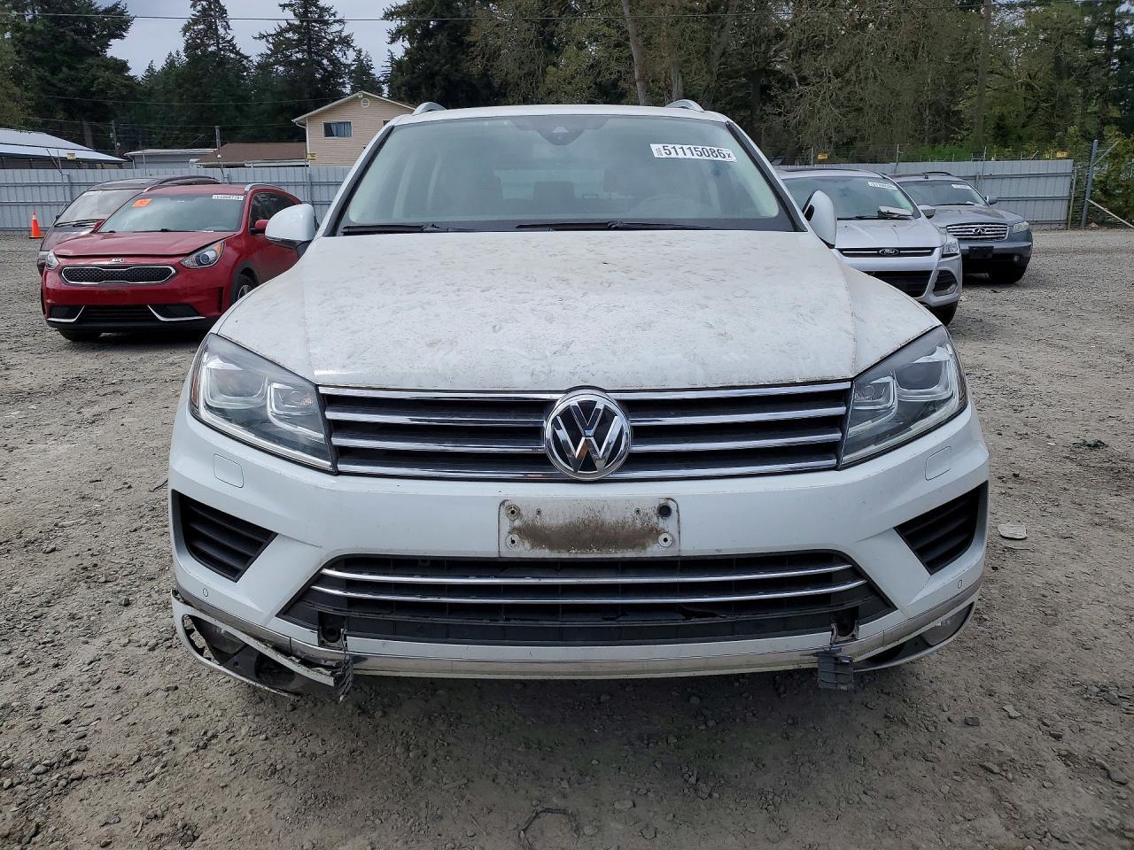 VOLKSWAGEN TOUAREG