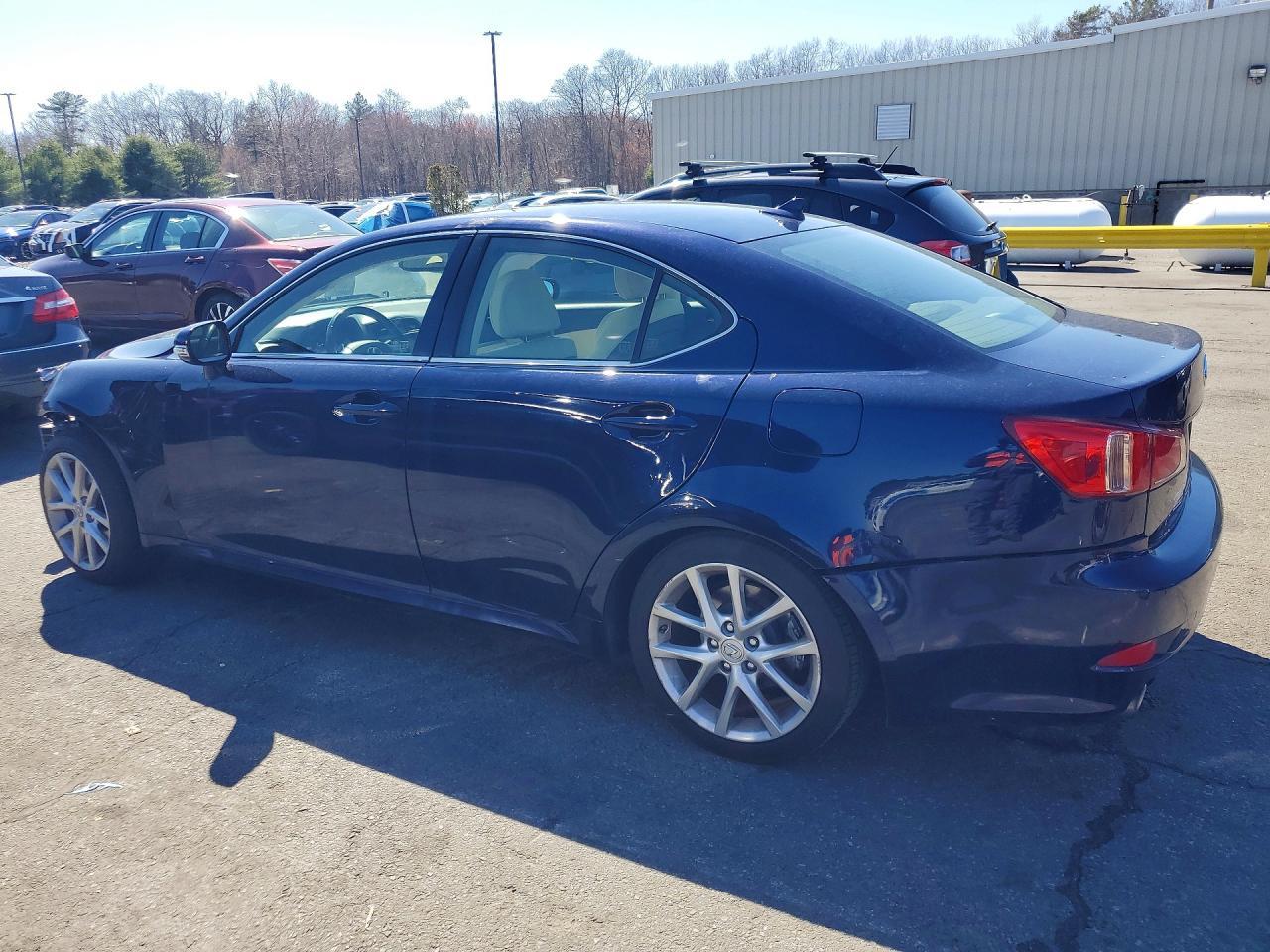 2012 LEXUS IS 250 — фото 2