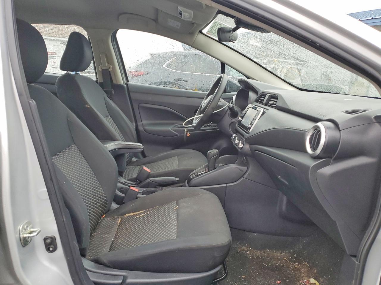 NISSAN VERSA