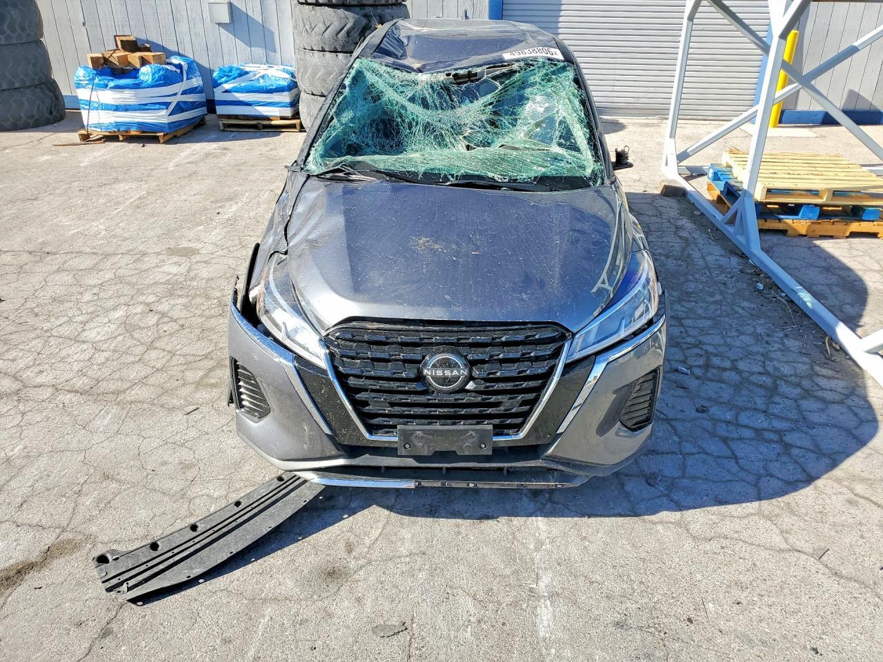 NISSAN KICKS