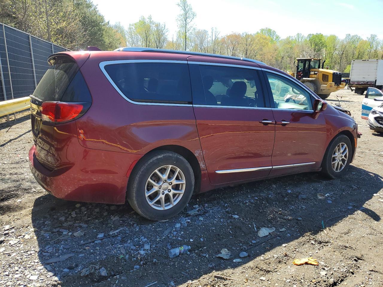 CHRYSLER PACIFICA