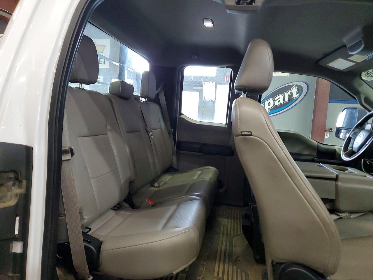 2017 FORD F-350 — фото 10