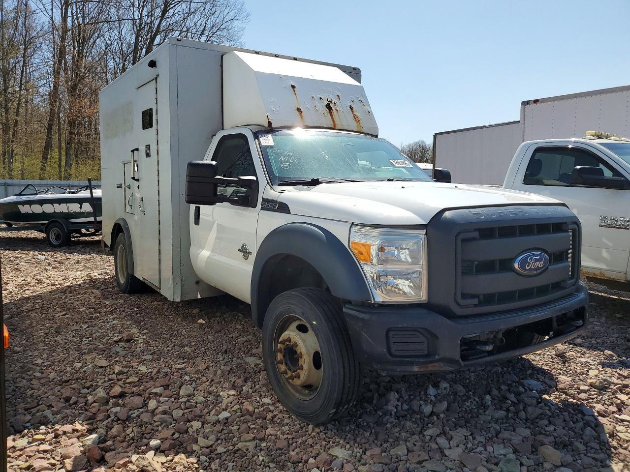 2015 FORD F-550 — фото 4