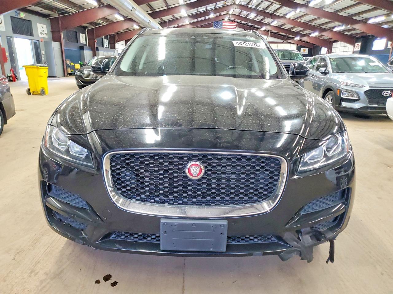 2017 JAGUAR F-PACE — фото 5