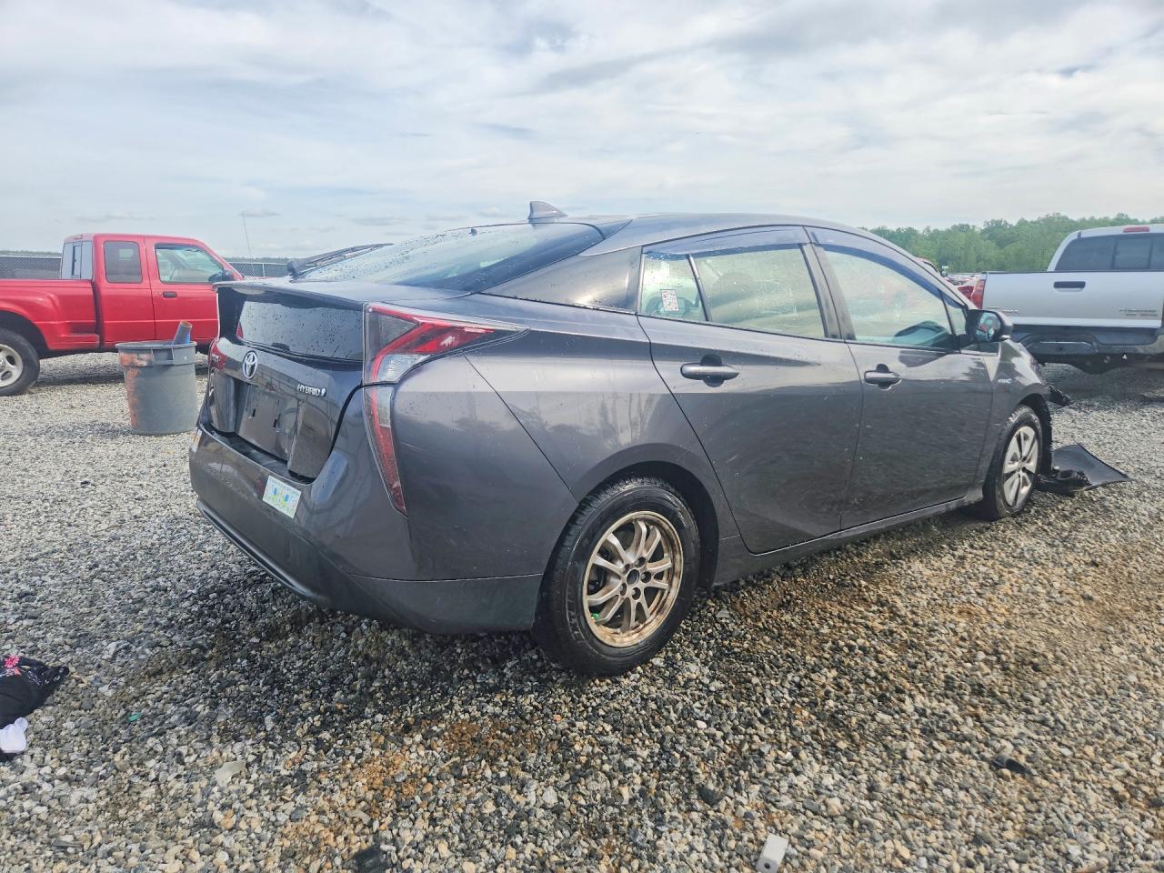 2016 TOYOTA PRIUS — фото 3