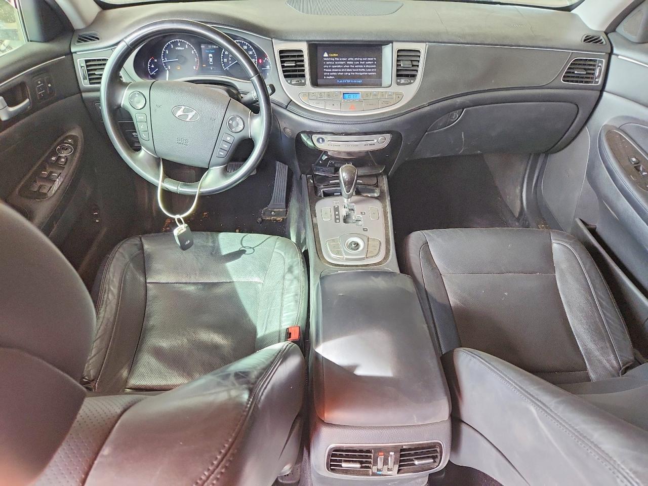 HYUNDAI GENESIS
