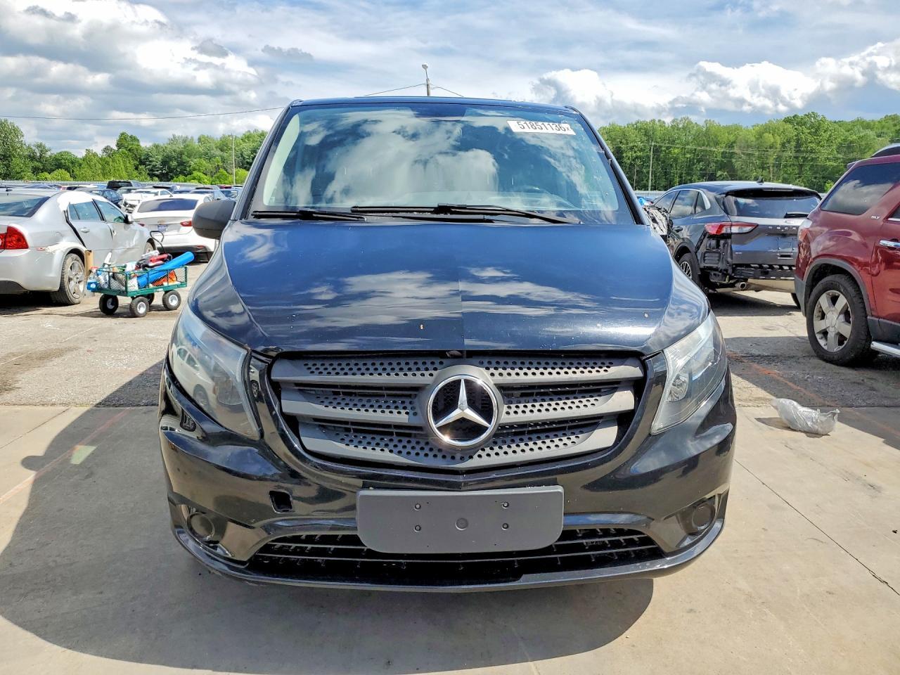 2018 MERCEDES-BENZ METRIS — фото 5
