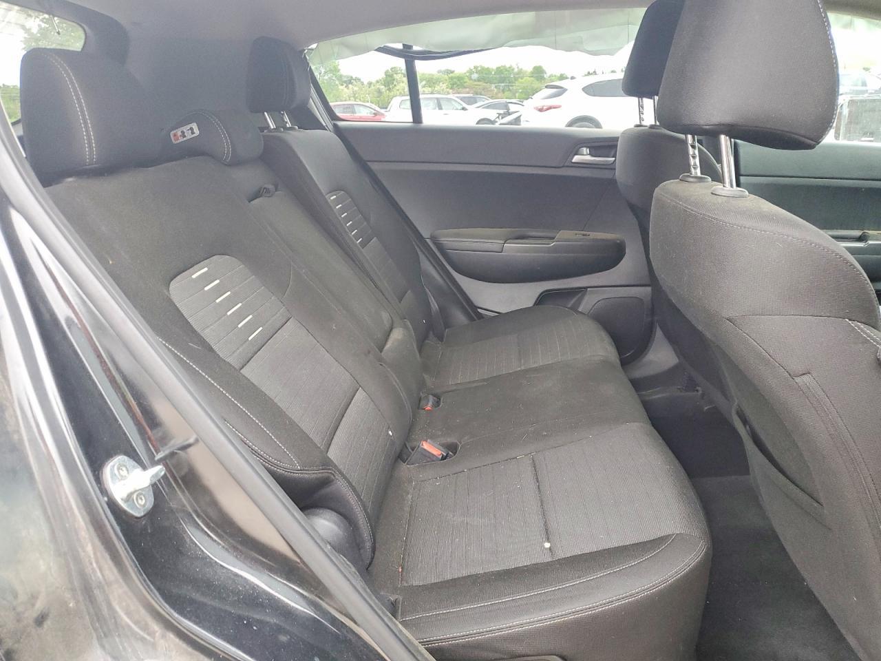 2017 KIA SPORTAGE — фото 11