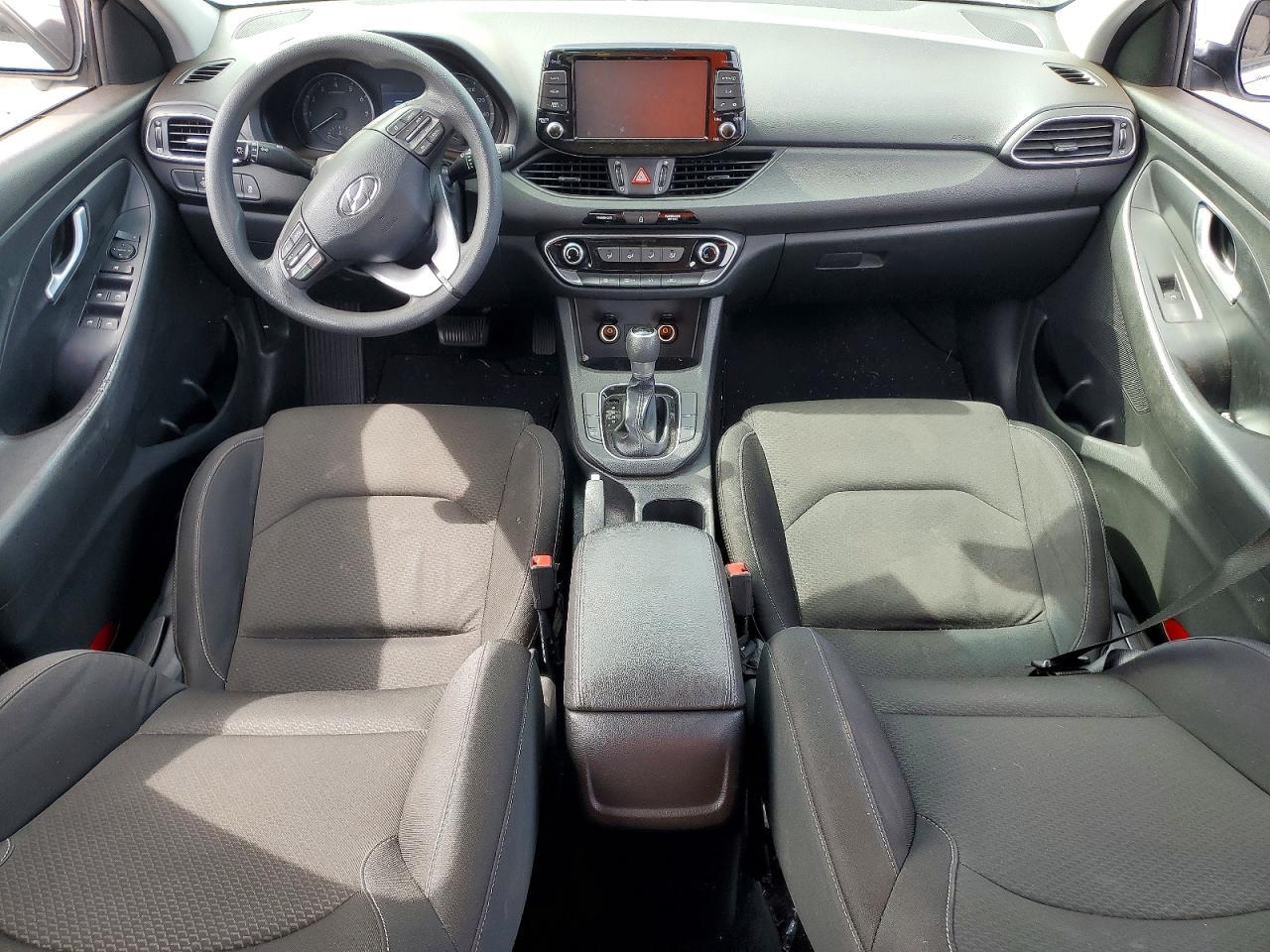 2018 HYUNDAI ELANTRA — фото 8