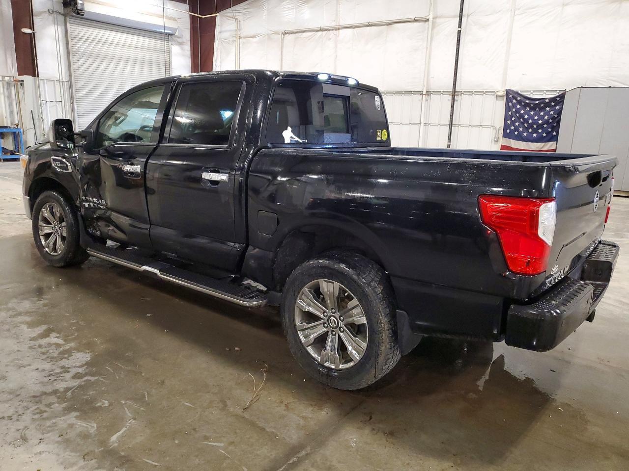 2017 NISSAN TITAN — фото 2