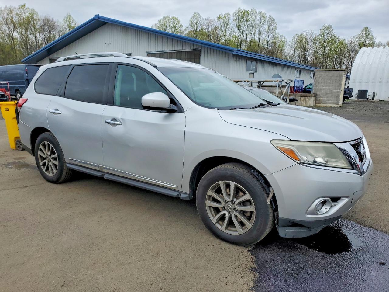 NISSAN PATHFINDER