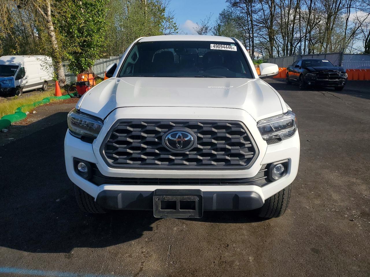 TOYOTA TACOMA