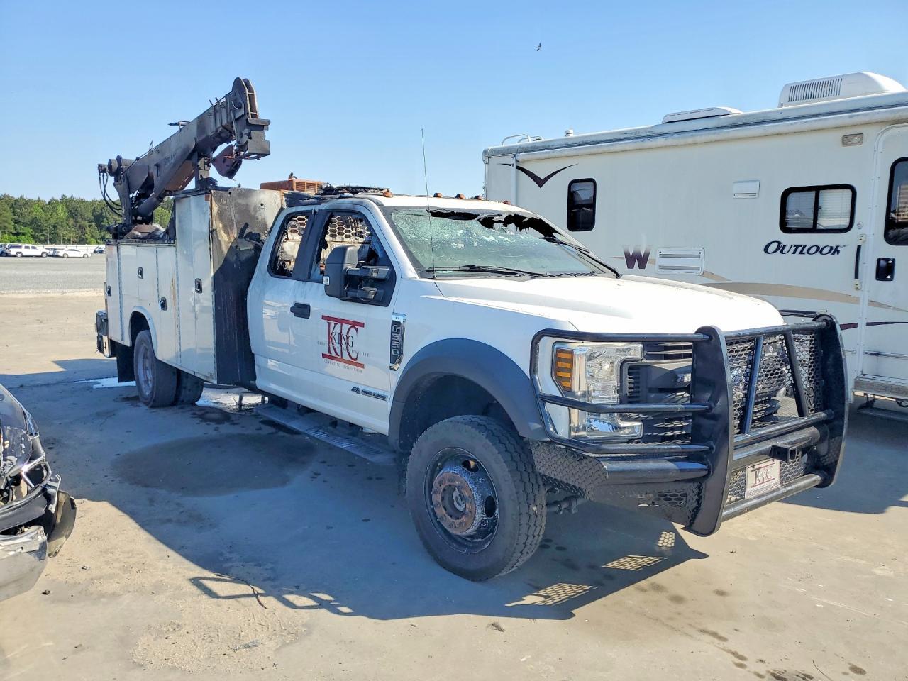 2019 FORD F-550 — фото 4