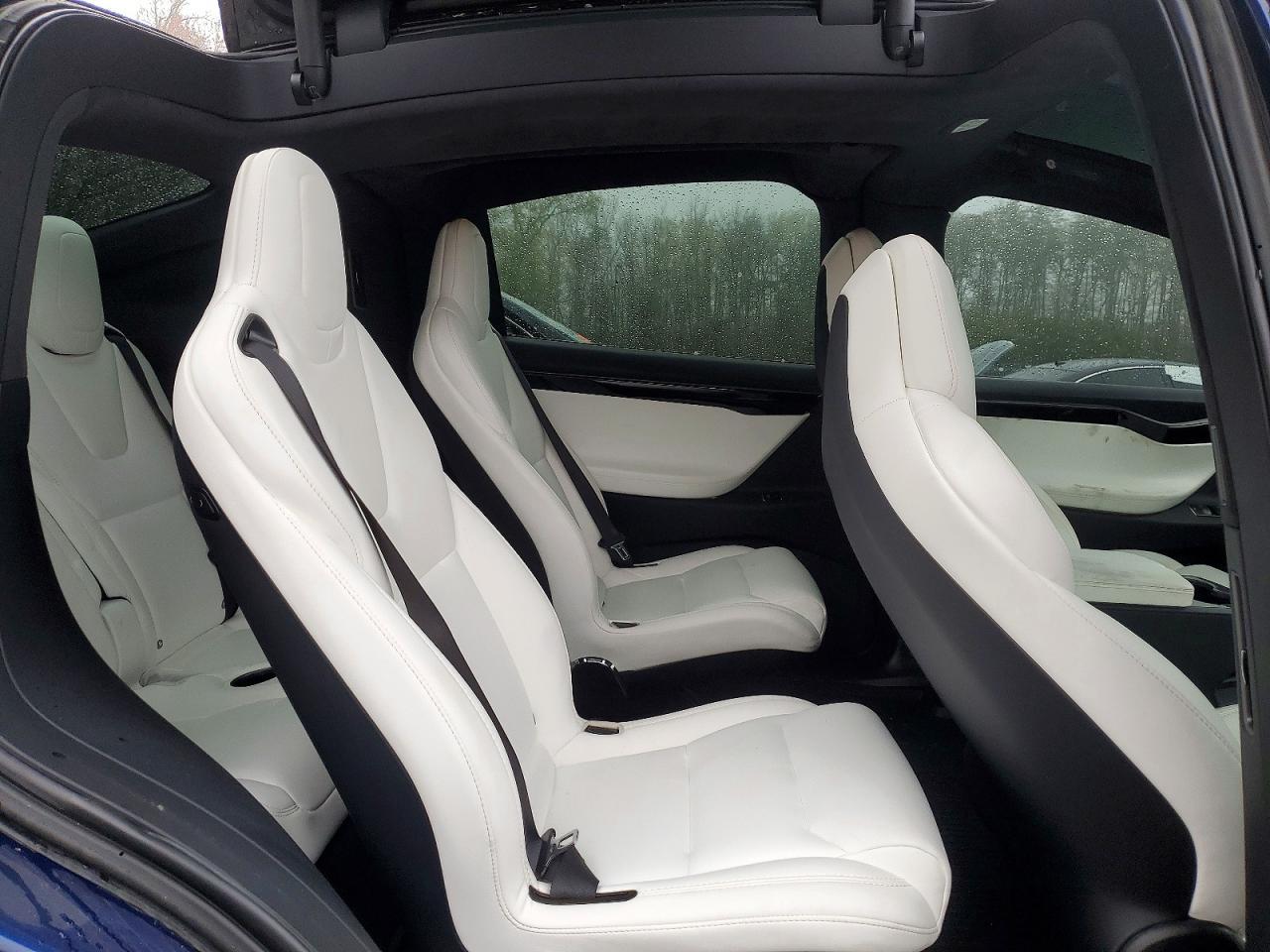 2019 TESLA MODEL X — фото 11