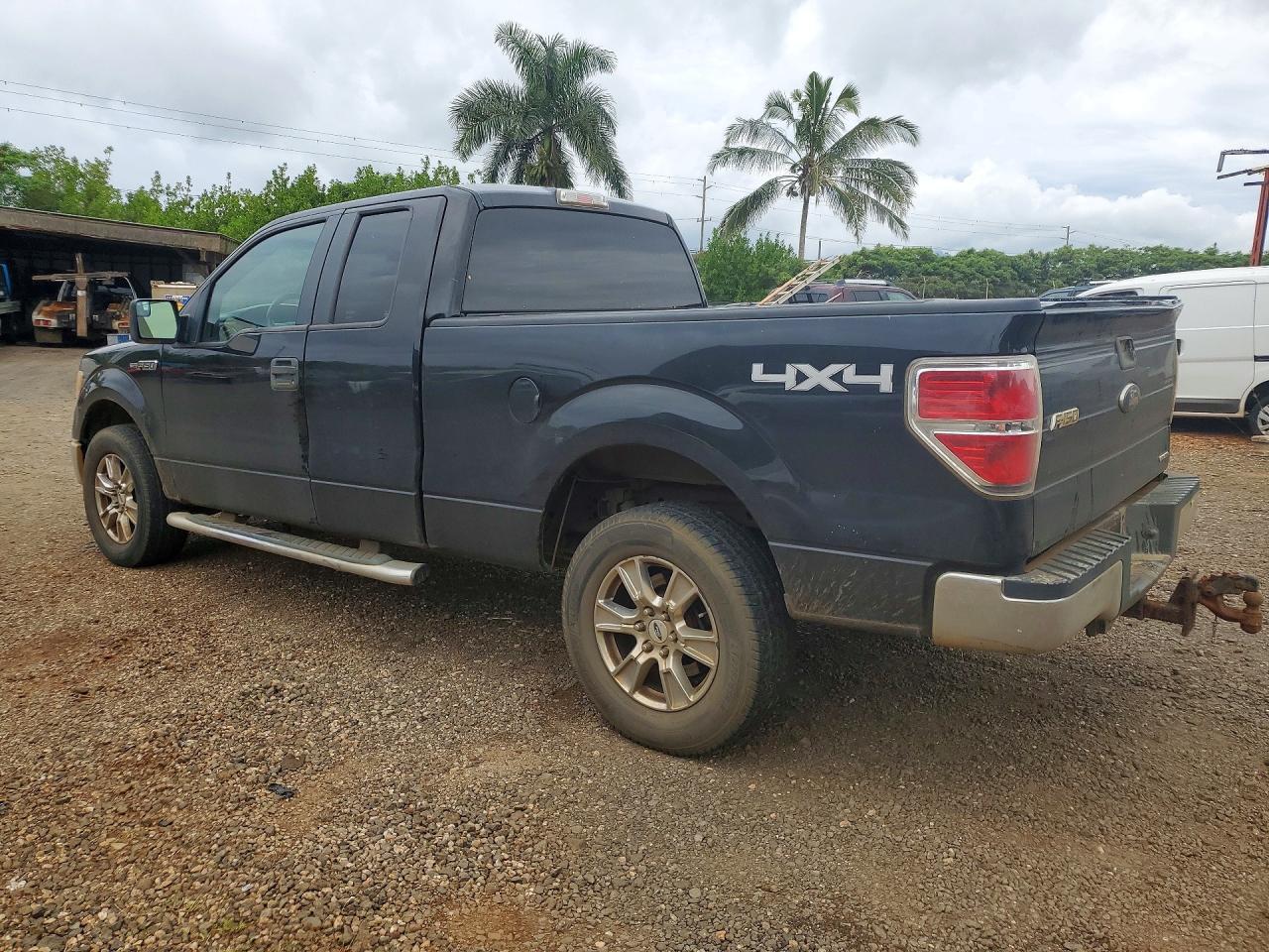 FORD F-150