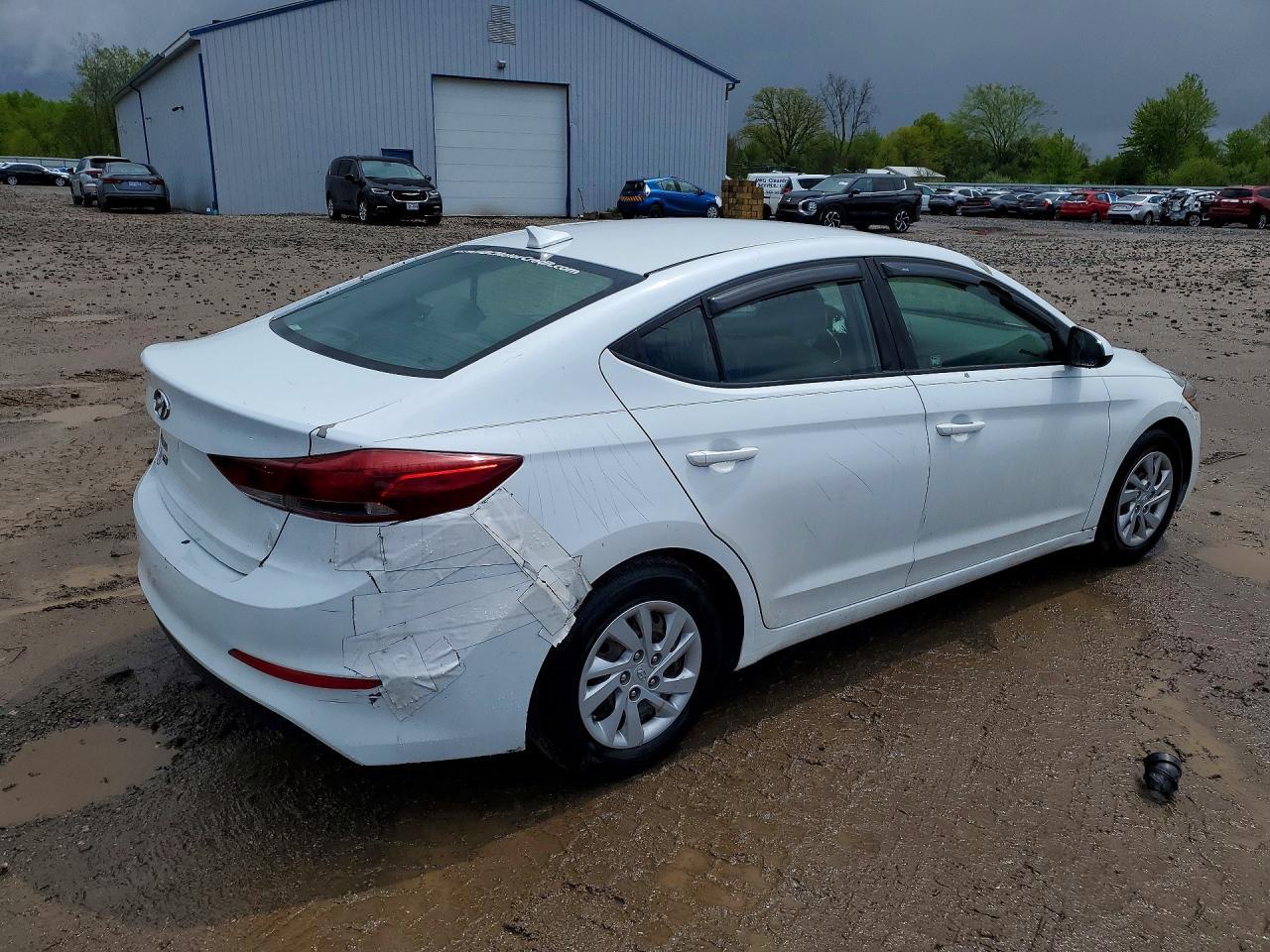 2017 HYUNDAI ELANTRA — фото 3