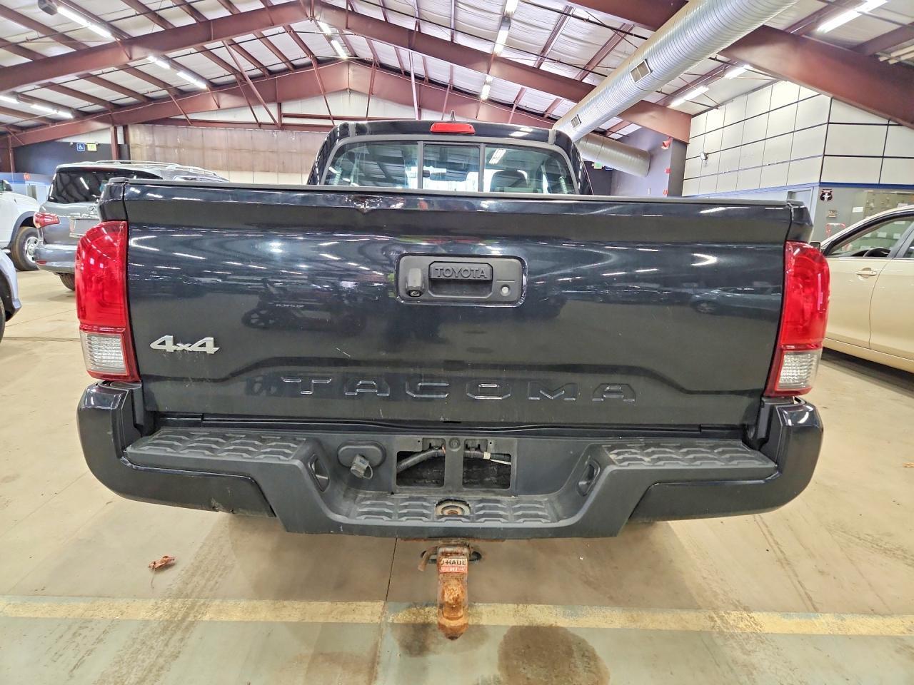 TOYOTA TACOMA