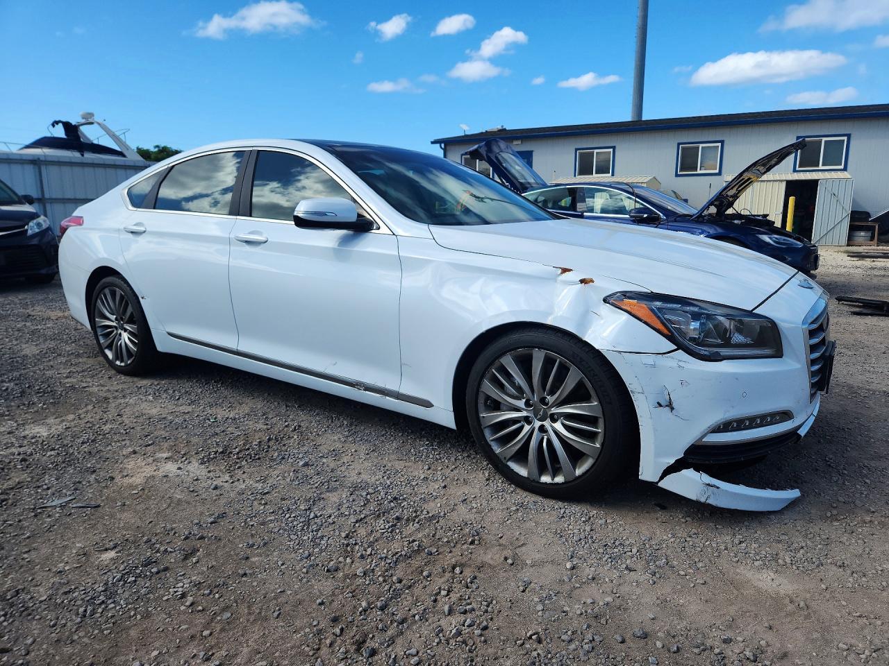 HYUNDAI GENESIS
