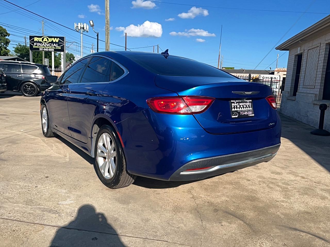 CHRYSLER 200